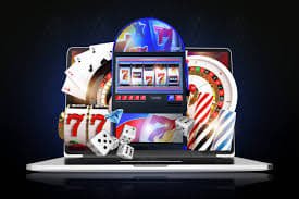 Filipino player completing a ph 29 deposit using GCash on a mobile phone
